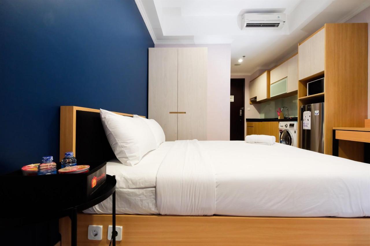 Apartment Comfortable At Menteng Park By Travelio